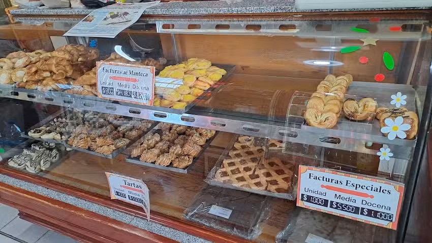 Panaderia & Confiteria Moreno