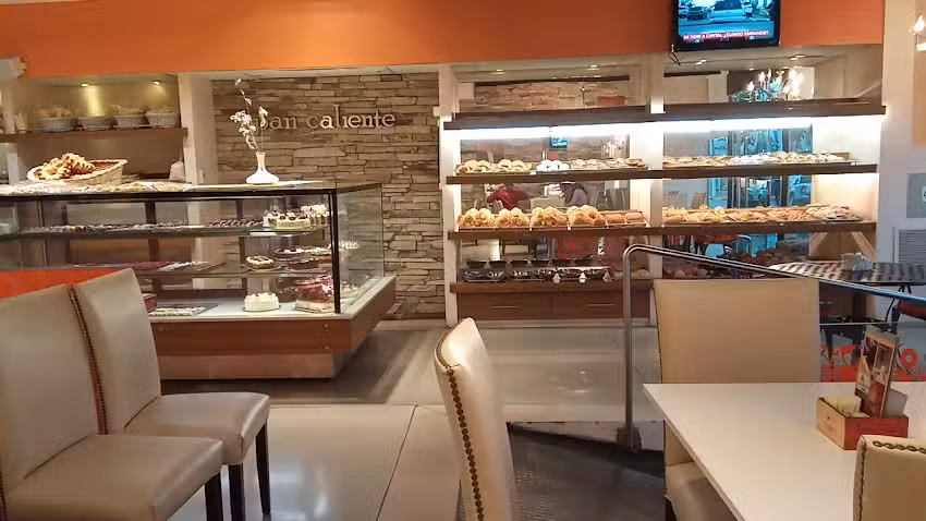 Panader&iacute;a Confiter&iacute;a Pan Caliente