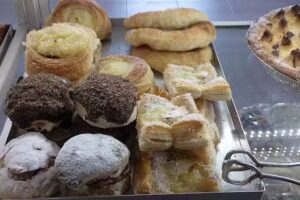 Panader&iacute;a Dos Reinas