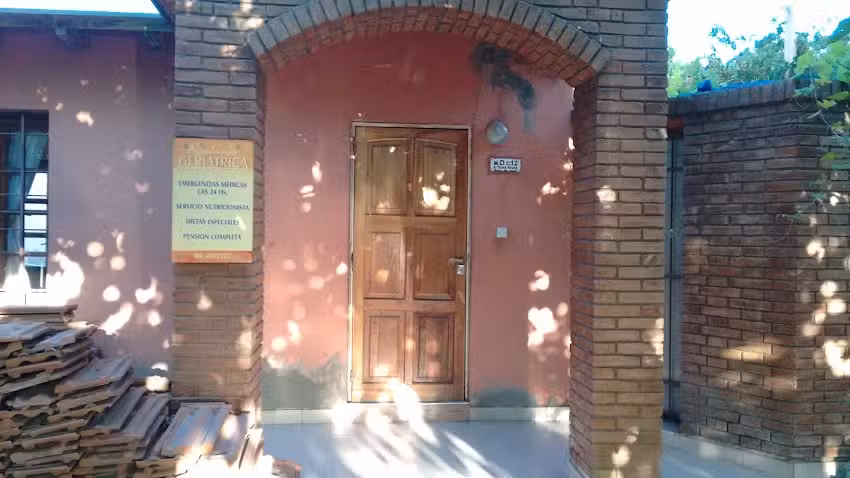 Panader&iacute;a & Fiambrer&iacute;a Silvia