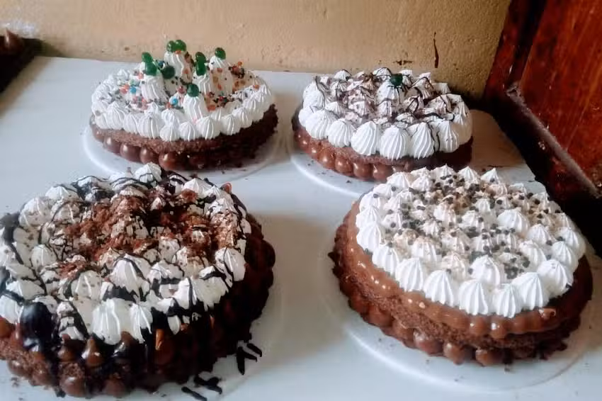 Panader&iacute;a La Emiliana