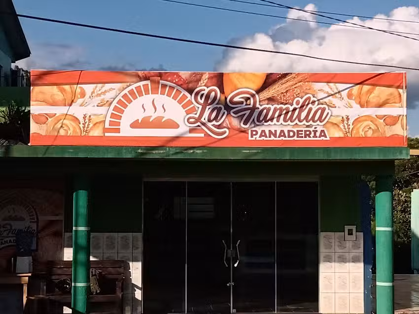 Panader&iacute;a La Familia