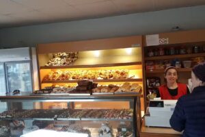 Panaderia La Familia