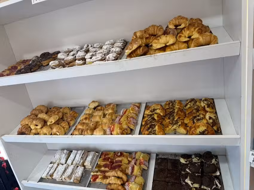 Panaderia La Familia