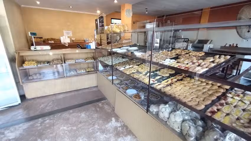 Panader&iacute;a La Martina Confiter&iacute;a