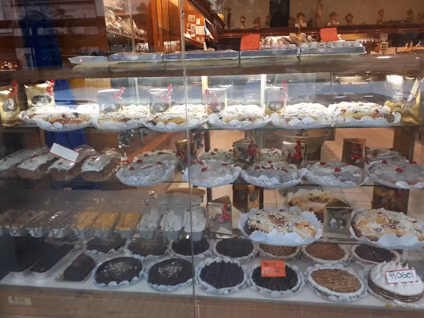 Panader&iacute;a La Nueva Bombon SRL