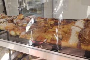 Panaderia La Perla Pte Peron