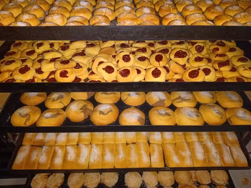 Panader&iacute;a La Perla suc 2