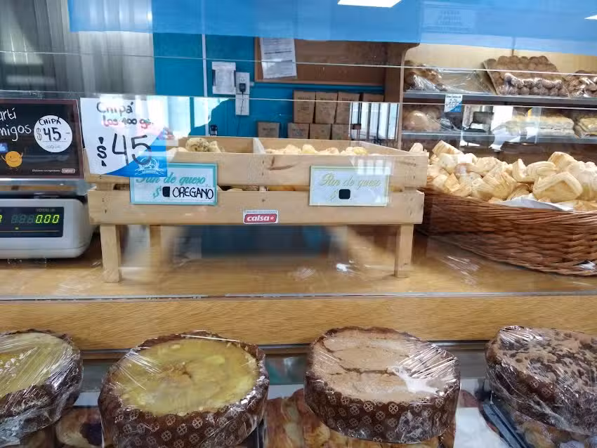 Panaderia Las 24 Hrs, San Francisco 3