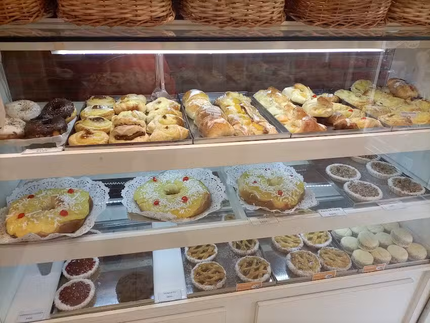 Panaderia merlo san luis PASTELERIA ZARATE