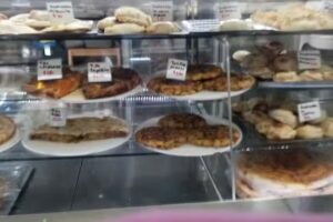 Panader&iacute;a Rotiser&iacute;a T&iacute;a Luisa