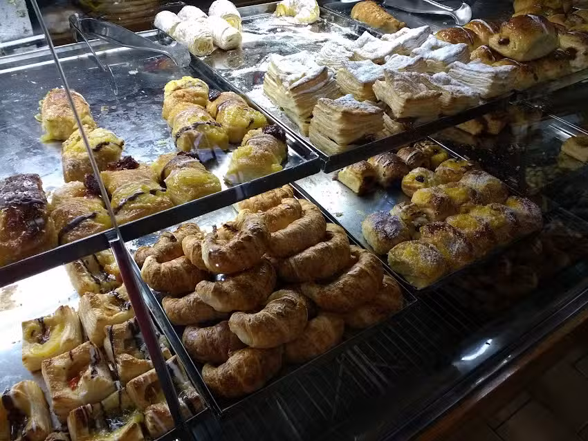 Panaderia Santa Fe y Rotiseria