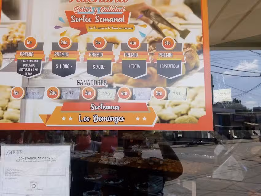 Panader&iacute;a Valentina.