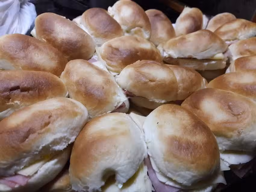 Panaderia y Cafeter&iacute;a &rdquo; STILO &ldquo;.