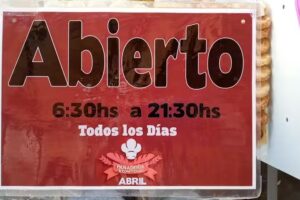 Panaderia y Confiteria Abril