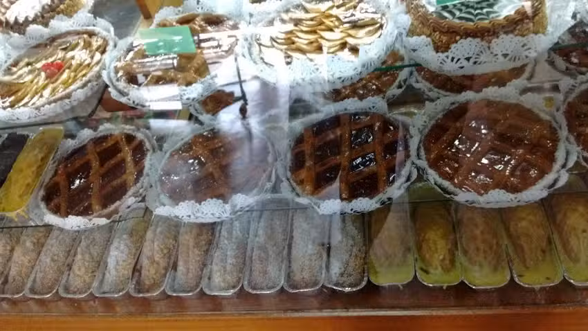 Panader&iacute;a y Confiter&iacute;a Ag&uuml;ero
