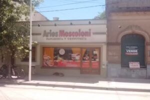 Panaderia y Confiteria Aries Moscoloni