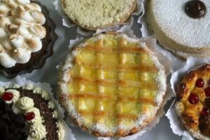 PANADERÍA Y CONFITERÍA AVENIDA