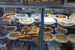 Panader&iacute;a y confiteria barrio Alberdi