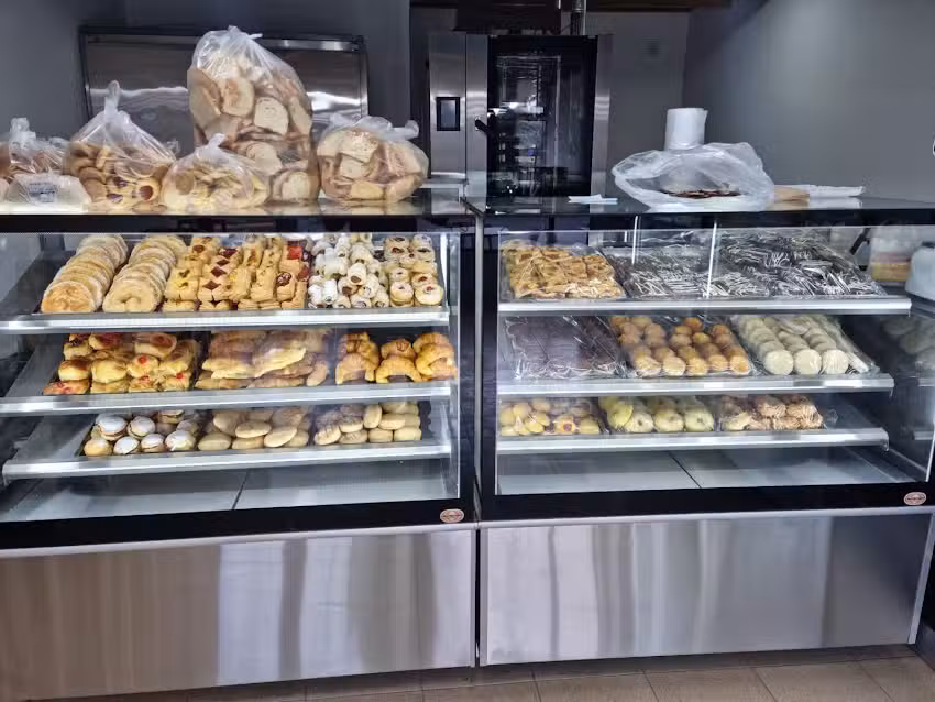 Panader&iacute;a y Confiter&iacute;a Carozza