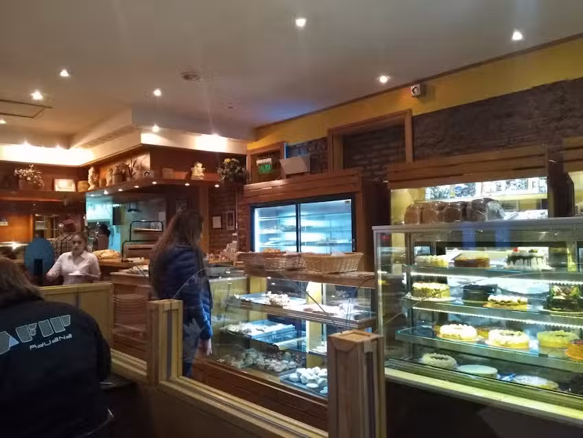 Panader&iacute;a y Confiter&iacute;a &ldquo;Cerritos&rdquo;