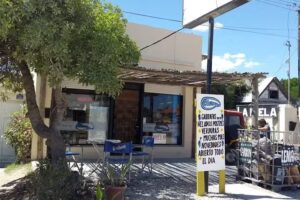 Panader&iacute;a y Confiter&iacute;a Claro Mar