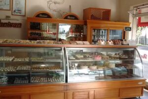 Panaderia y Confiteria Danivan