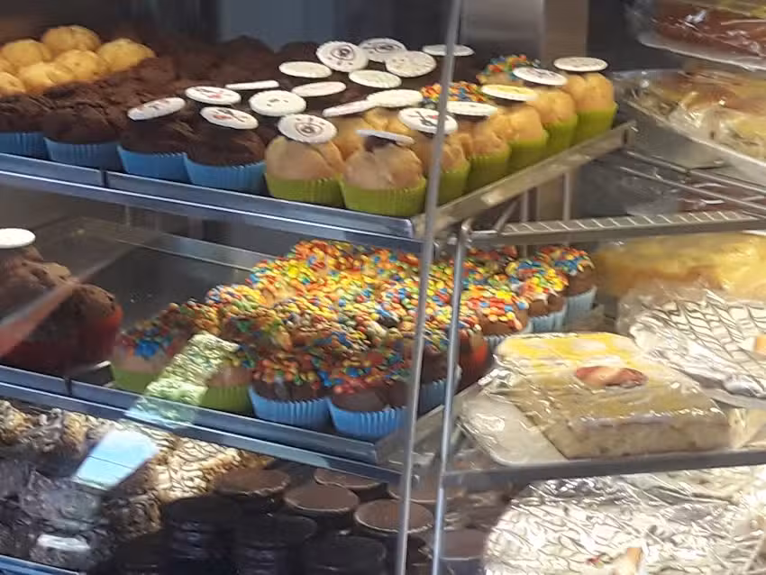 Panaderia Y Confiteria de la Plaza