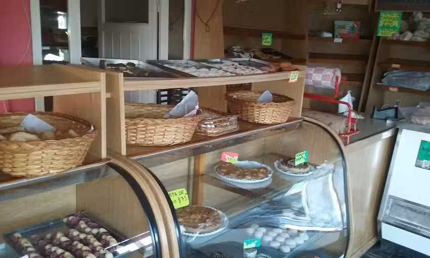 Panader&iacute;a y Confiter&iacute;a Del Barrio