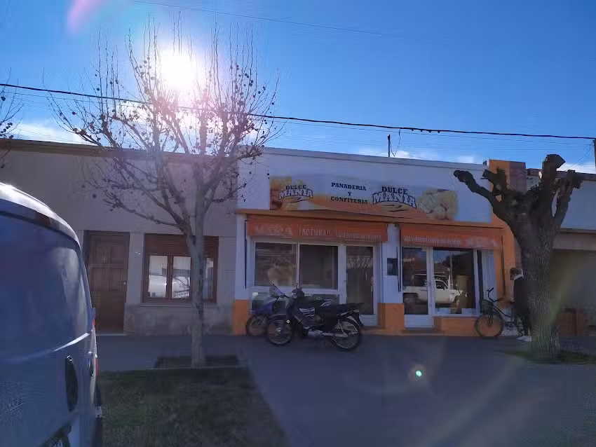 Panader&iacute;a y confiter&iacute;a dulce man&iacute;a