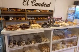 Panaderia Y Confiteria EL CANDEAL