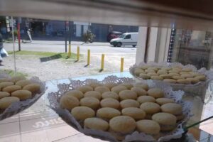 Panader&iacute;a y Confiter&iacute;a Flores Dulces