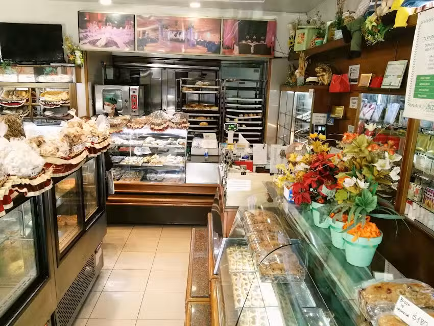 Panaderia y Confiteria Ibiza