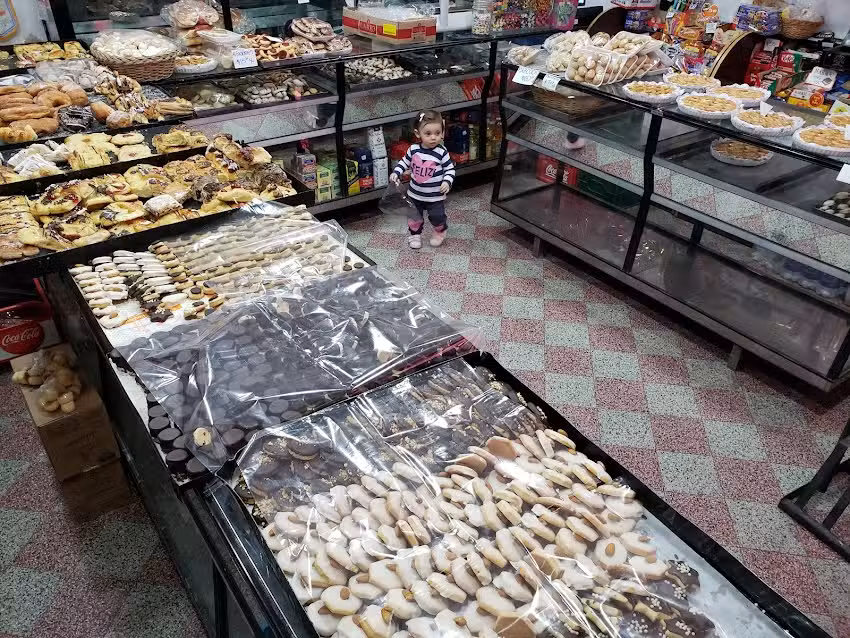 Panader&iacute;a y Confiter&iacute;a Iriarte