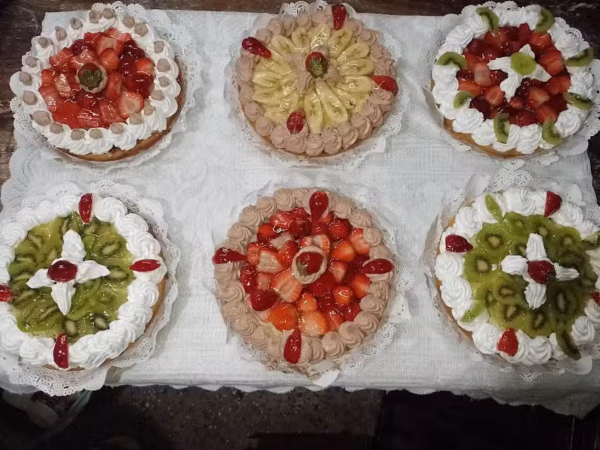 Panader&iacute;a y confiter&iacute;a JAZM&Iacute;N