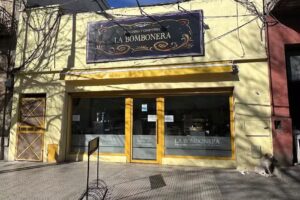 Panader&iacute;a y Confiter&iacute;a &acute;&rdquo;LA BOMBONERA&rdquo;
