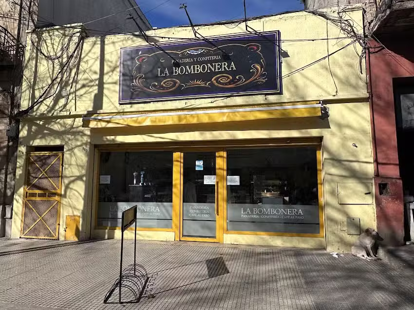 Panader&iacute;a y Confiter&iacute;a &acute;&rdquo;LA BOMBONERA&rdquo;