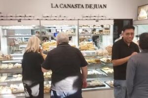 Panader&iacute;a y Confiter&iacute;a La Canasta de Juan