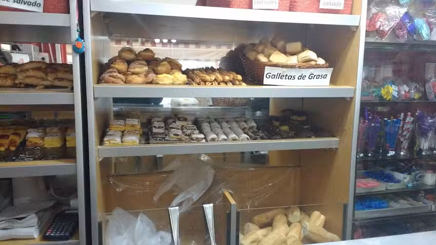 Panader&iacute;a Y Confiter&iacute;a La Flor Del Ceibo