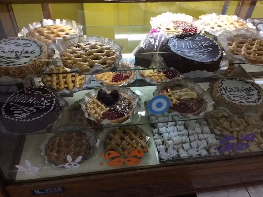 Panaderia Y Confiteria La Leona