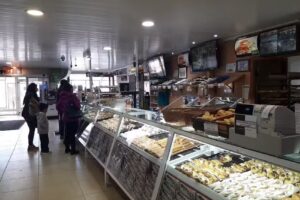 PANADERIA Y CONFITERIA LA PERLA