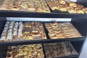 Panader&iacute;a y Confiter&iacute;a &ldquo;La Tradici&oacute;n &ldquo;