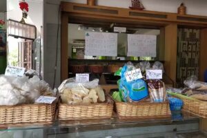 Panader&iacute;a y Confiter&iacute;a Las 3 Espigas