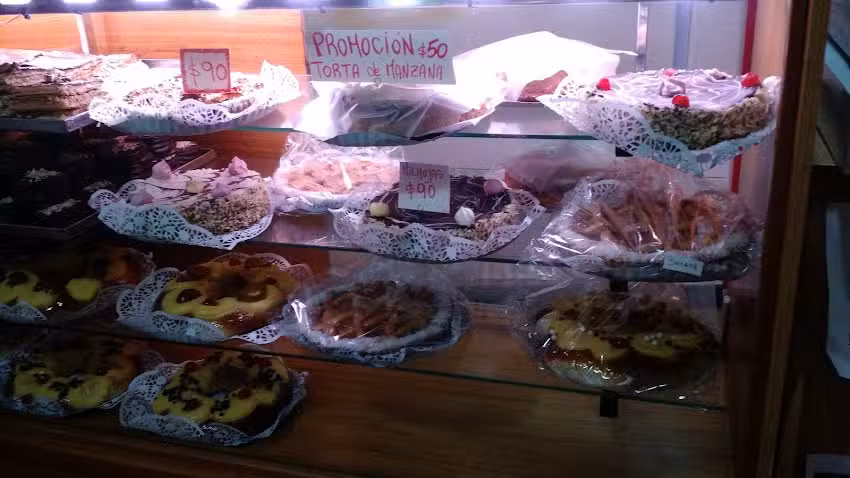 Panaderia Y Confiteria Las Flores