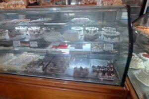 Panaderia y Confiteria Las Marias