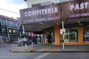 Panaderia y Confiteria “Las Violetas II”