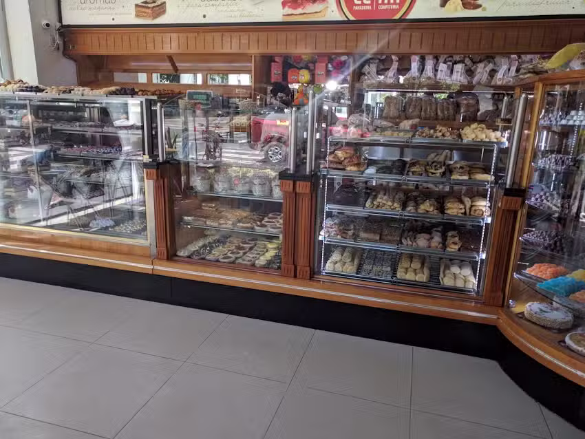 Panader&iacute;a y Confiter&iacute;a Le An &ndash; Sucursal 13 y 45