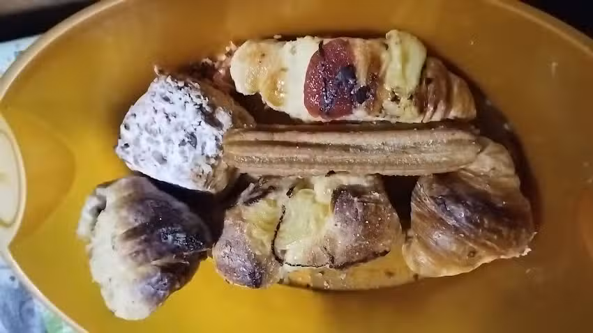 Panader&iacute;a y Confiter&iacute;a los Toritos
