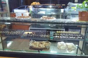 Panaderia Y Confiteria Mi Familia