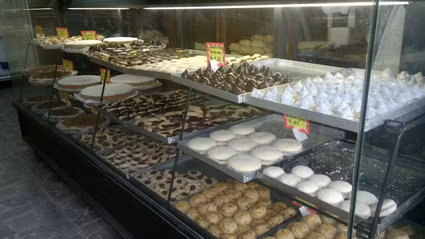 Panaderia Y Confiteria Mis Angeles